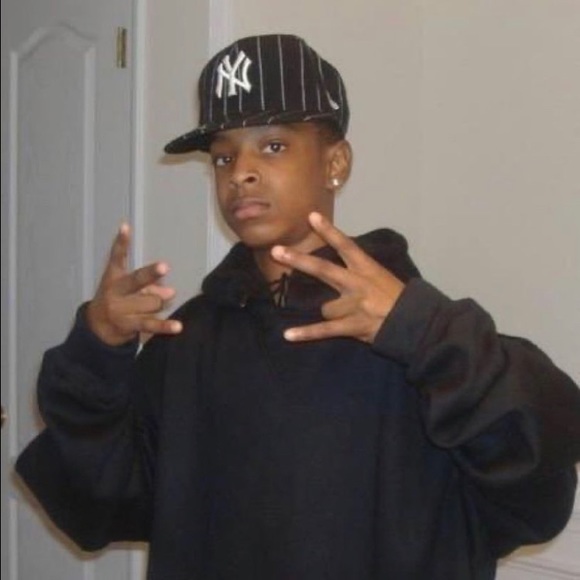 Meet your Posher, Isaac - Picture 1 of 1